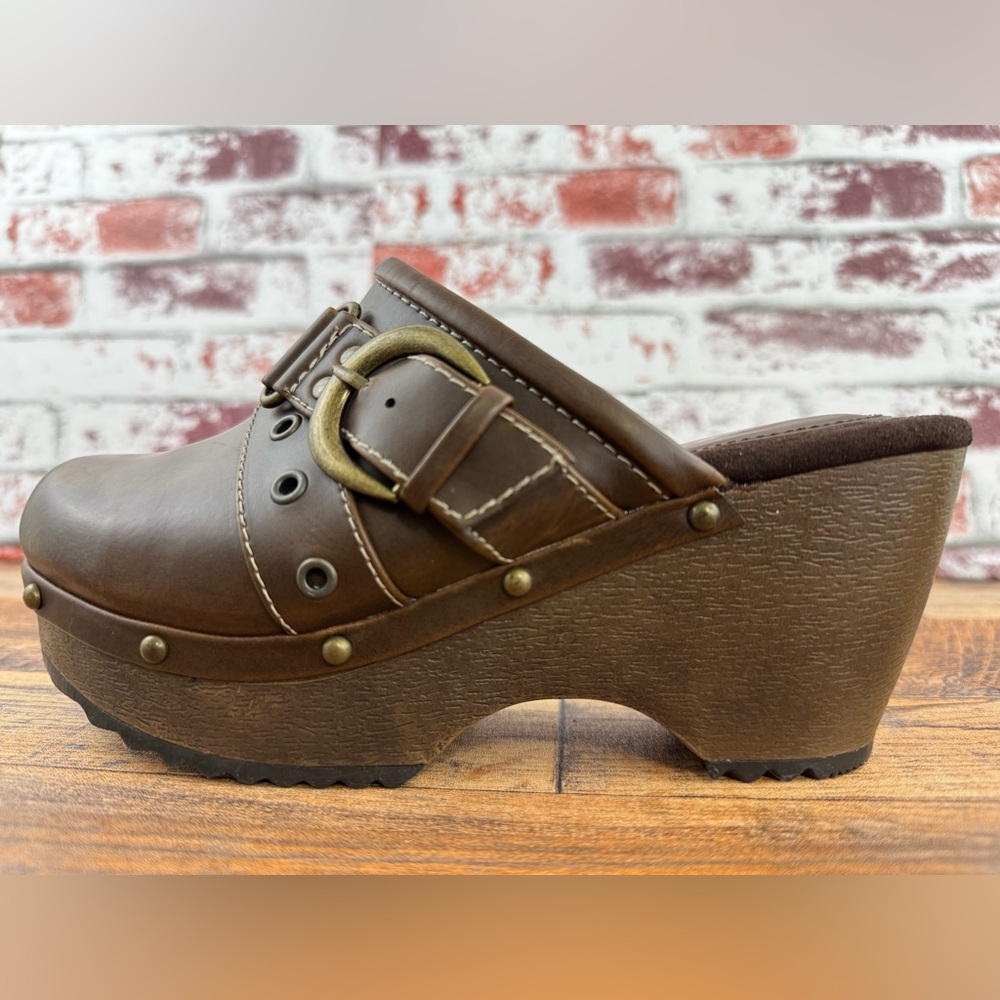 Bongo Women’s Maegan Brown Slip-on Clogs, US Size 5M, Heeled, Buckled, Studded